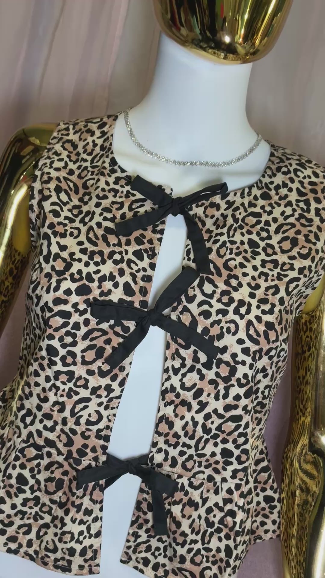 “Encanto Salvaje” Top